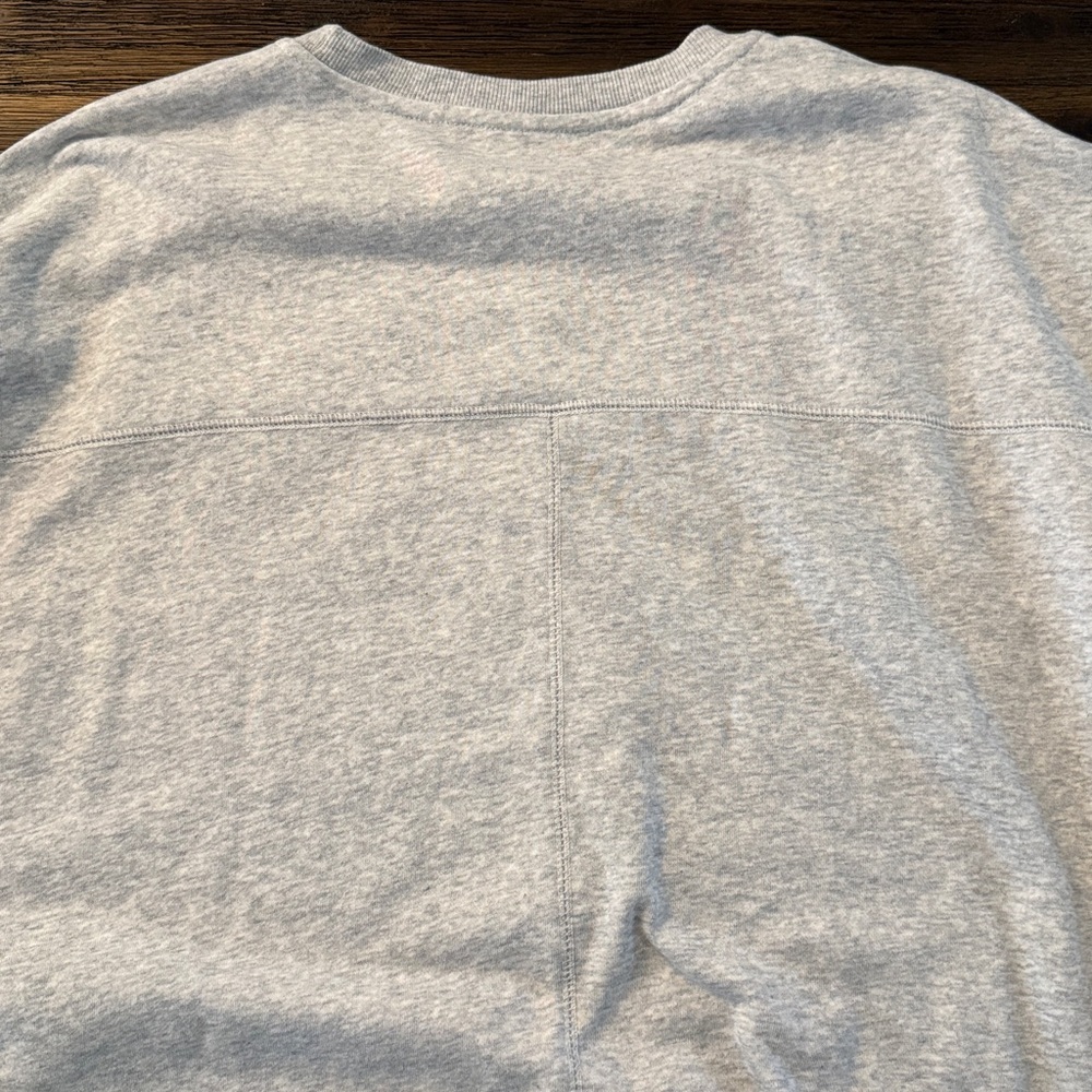 Disneyland Mickey Cutie Ghost 2025 Light Heather Gray Pullover Sweatshirt Large - Picture 13 of 15